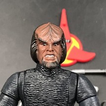 1994 Star Trek Next Generation Lt Worf Rescue Outfit Action Figure w/Accessories - £6.78 GBP