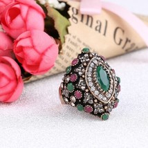 Hot Luxury Vintage Rings For Women Fashion Cystal Flowers Sculpture Red Resin Tu - £6.58 GBP