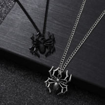 Retro 3D Halloween Spider Pendant Necklace (Silver, Black) - £11.25 GBP