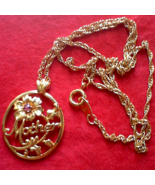 Necklace with GENUINE RUBY setting MOTHER Flower Pendant GOLD plated Avon - €17,03 EUR