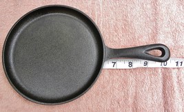 HIT THE TRAIL--Vintage small 5.5&quot; Black Cast Iron Skillet-Griddle--Tie-o... - $14.95