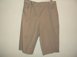 NEW Ellen Tracy Walking Shorts Size 2 Khaki Style: Linda,  Cotton Blend - £15.59 GBP