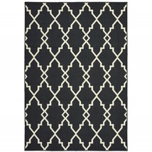 2&#39; X 4&#39; Black and Ivory Indoor Outdoor Area Rug - £37.11 GBP