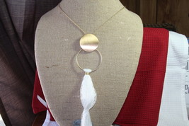 Plunder Necklace (New) REESE- Matte Gold Disc w/WHITE Tassel 31.5-34&quot; (PN1499) - £17.40 GBP