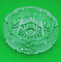 Vintage 5&quot; diam. Crystal-like Glass Ashtray mid century modern Motif design - £22.38 GBP