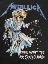 Metallica - Doris Suggerimenti Lei Bilance Uomo T-Shirt ~ Autorizzato/Mai Worn ~ - £16.59 GBP