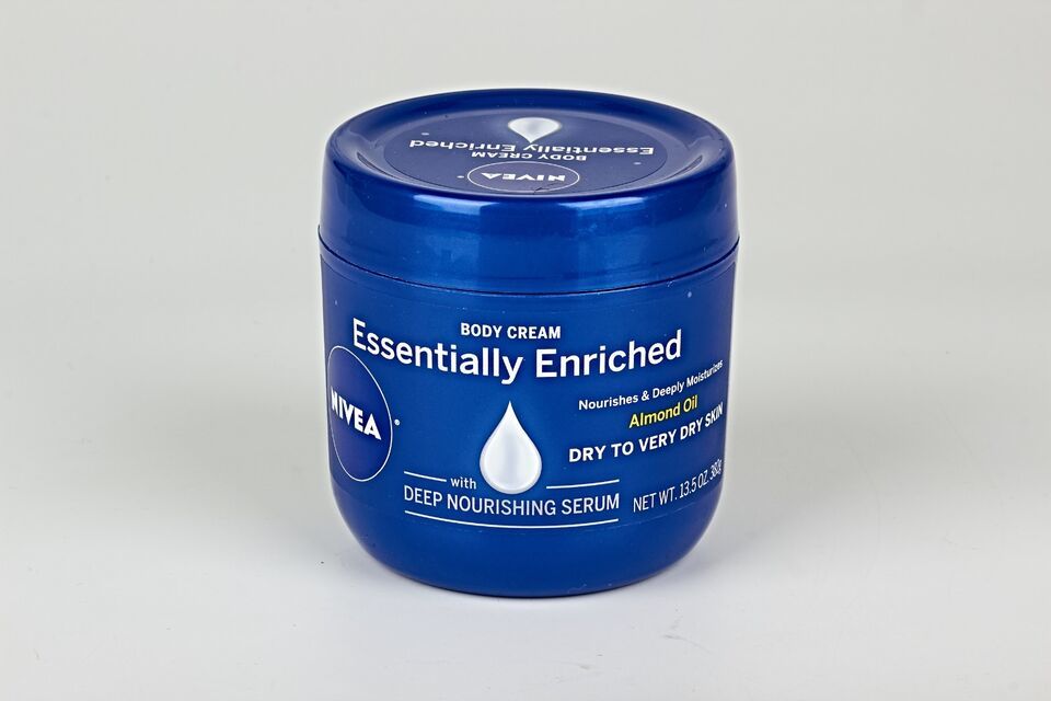 -Nivea Essentially Enriched Almond Oil Body Cream Deep Nourishing Serum ... - $2.90