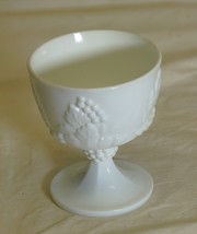 White Milk Glass Footed Goblet Sherbet Dish Indiana Harvest Grape - £10.26 GBP
