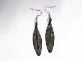 Black Carved Buffalo Bone Bird Feather Dangling Native Inspired Large Earrings - £14.06 GBP