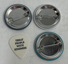 Lot of 4: Harry Styles Tour Limited Ed. Guitar Pick + Button Pins - £19.97 GBP