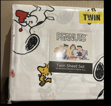 P EAN Uts Size Twin Sheet Set Snoopy Woodstock Valentine’s Day Love Hearts Red - £29.28 GBP