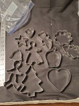 Lot of 12 Vintage Metal COOKIE CUTTERS Various Occasions Heart, Apple, G... - £8.93 GBP