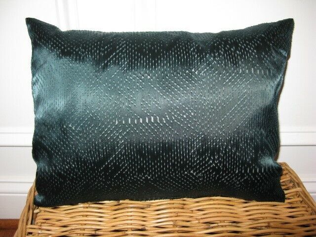Calvin Klein JACARANDA Pierced Silk Green Decorative Throw Pillow NWT - £41.48 GBP
