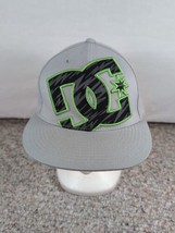 DC SHOES 210 Fitted Flexfit Gray Hat Cap Size 7 1/4 - 7 5/8 Lime Green Logo - £14.68 GBP