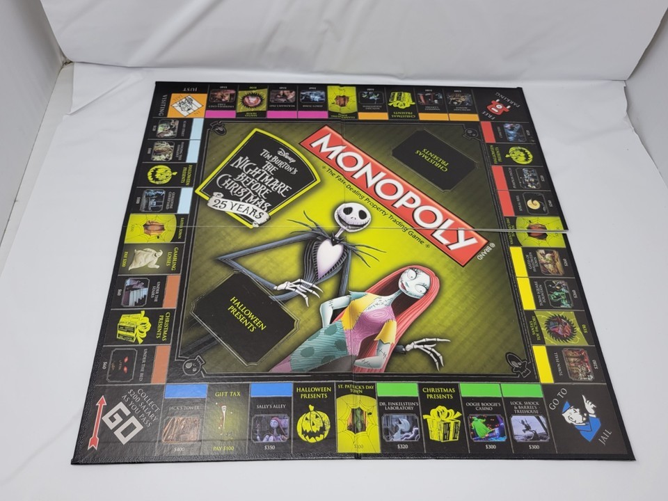 Monopoly: Disney Tim Burton's The Nightmare Before Christmas Edition COMPLETE Item image 3