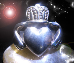 Haunted Antique Ring Ancient Crone&#39;s Dynasty Of Extreme Love Secret Ooak Magick - £2,109.25 GBP