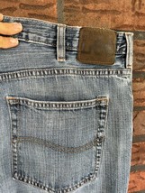 Lee Relaxed Straight Leg Jeans 36/30 Blue Denim Pants 100% Cotton 5 Pocket Zip - $4.75