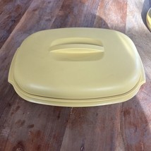 VINTAGE TUPPERWARE HARVEST GOLD MICROWAVE STEAMER 6 CUPS 1.4 L1275-4 , 1... - $15.47 CAD