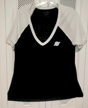 A Lab Women’s V-neck Size Large  Tee Planet Give Me Space Black T-Shirt ... - $149.18 MXN