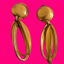 NOS Unbranded Runway Gold Tone Round &amp; Dangle Clip On Earrings 2.75&quot; Six... - $266.59 MXN