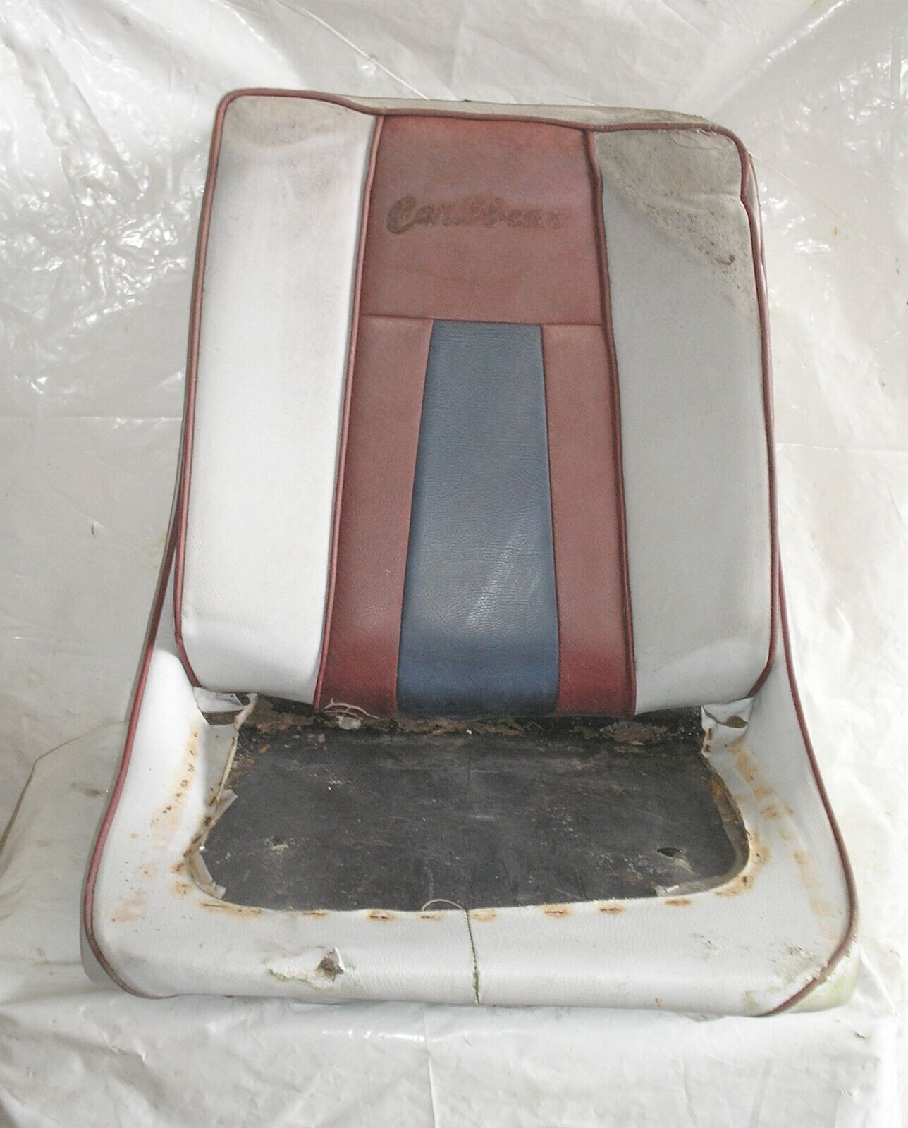 1986 Caribbean 19&#39; Boat w 140 HP OMC 3.0L Driver Bucket Seat - Plastic F... - $28.99