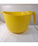 Vintage Rubbermaid Batter Bowl Grip &amp; Mix Measuring Yellow #2663 mixing ... - $594.33 MXN