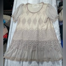 O2 Collection Lace Embroidered Top - $10.00