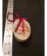 VINTAGE WOOD SHAKER BOX-&quot;OLD TIMES Victorian Ornament - £4.45 GBP