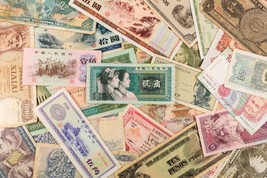 50 Welt Banknotes. Europa, Asien, Zentral &amp; Süd Amerika - £98.05 GBP