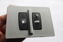2006-2008 LEXUS IS250 IS350 FUEL GAS DOOR AND TRUNK LID GATE OPENER SWITCH X998 image 3