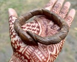 Brazalete de serpiente de madera Kadamb, joyería destacada hecha a mano ... - $37.23