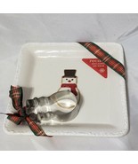 Hallmark Spicy Snowman Sugar Cookies Plate with Cookie Recipe and cutter - $21.78