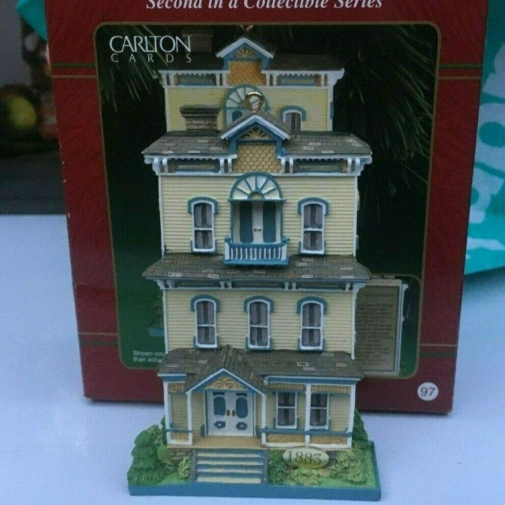 Victoria Court Christmas Ornament by Carlton Cards 1883 Queensgate Home - 2000 - $11.88