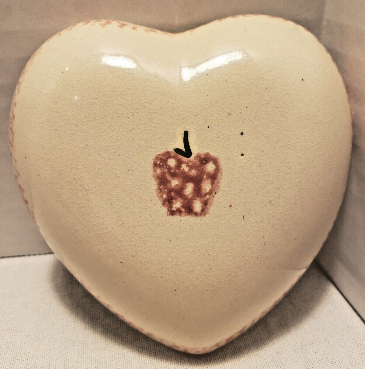 HEART SHAPED TRINKET DISH with APPLE - VALENTINE&#39;S DAY GIFT - $4.99