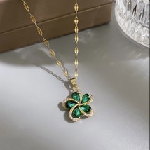 18K Gold Plated Green Crystal Flower Pendant Necklace for Women,Flower Necklace - £9.58 GBP