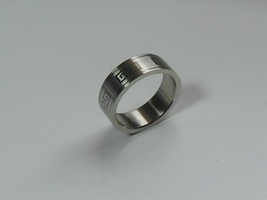 Stainless Steel Silver Maze lined Ring - $335.05 MXN