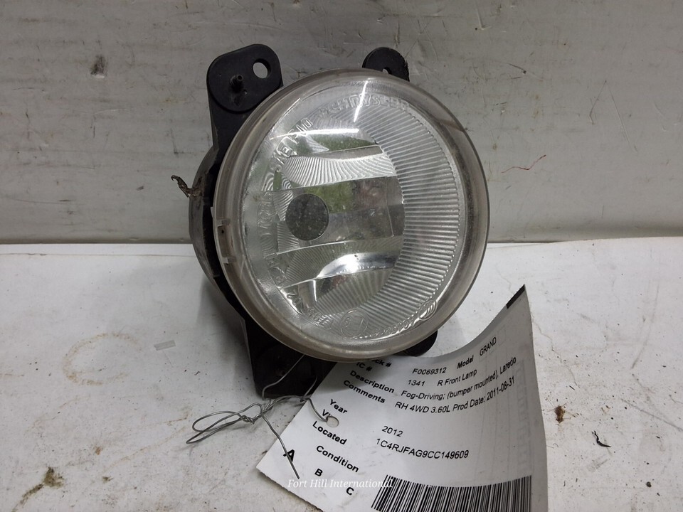 2010-2020 Dodge Jeep front bumper mounted right fog light assembly OEM Item image 2