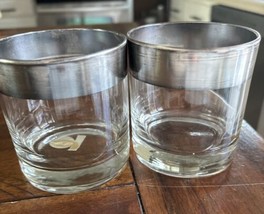 2 Vintage MCM Dorothy Thorpe Silver Rim Rocks Lowball Whiskey Glasses - £13.66 GBP
