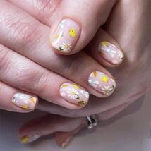 24Pcs Easter Acrylic Press On Nails Medium Daisy Floral Square False Nails - $119.43 MXN