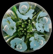 St Clair Paperweight 1983  Flowers Green - £35.03 GBP