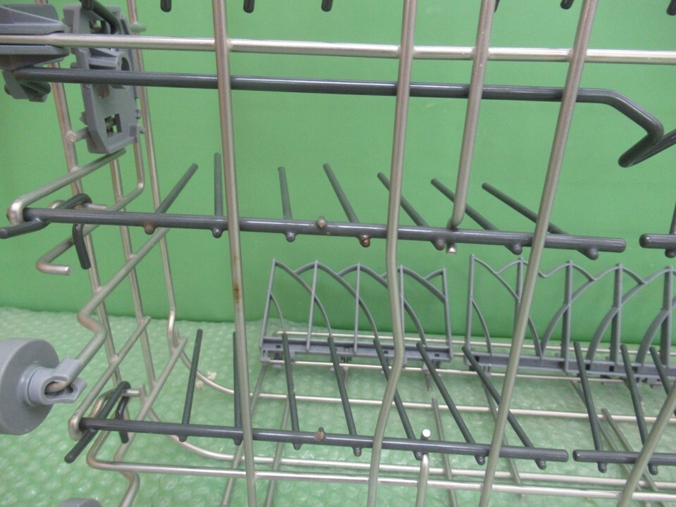 038569 Hestan Dishwasher Gr Lower Rack Item image 4