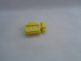 Vintage 1990&#39;s Bluebird Polly Pocket Tiny Yellow Playset Replacement Gate  - £2.75 GBP