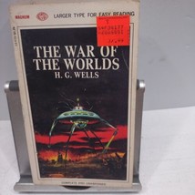 VTG 1967 HG WELLS &quot;The War Of The Worlds&quot; Easy Eye Larger Type Paperback... - £10.17 GBP