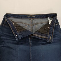 LEE RIDERS Shape Illusions Women's Blue Slim Fit Stretch Denim Skirt Size 14M image 10