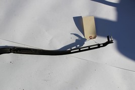 2004-07 BMW 530i DRIVER LEFT WINDSHIELD WIPER ARM R1570 image 6