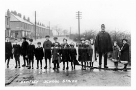 pt6547 - Bentley , School Strike , Policeman , Yorkshire - Print 6x4 - $2.80