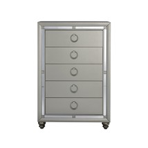 33" Silver Solid Wood Mirrored Five Drawer - $11,722.31 MXN