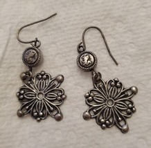 Vintage Filigree Floral Drop Earrings With Lions On The Top Circle French Hooks - £15.82 GBP