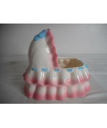 Vintage Napco Ceramic Planter Pink Baby Bassinet Japan Nursery Decor - $402.32 MXN