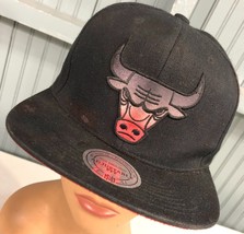 Chicago Bulls Mitchell Ness Snapback Baseball Cap Hat AS IS - £11.25 GBP